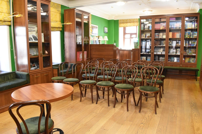 Галерея